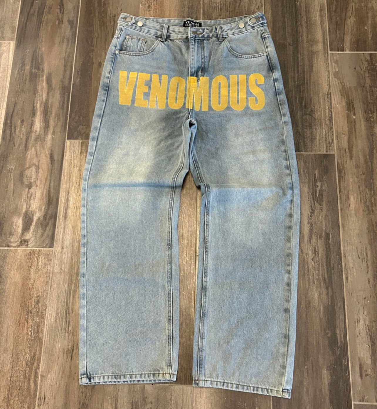 VENOMOUS JEANS