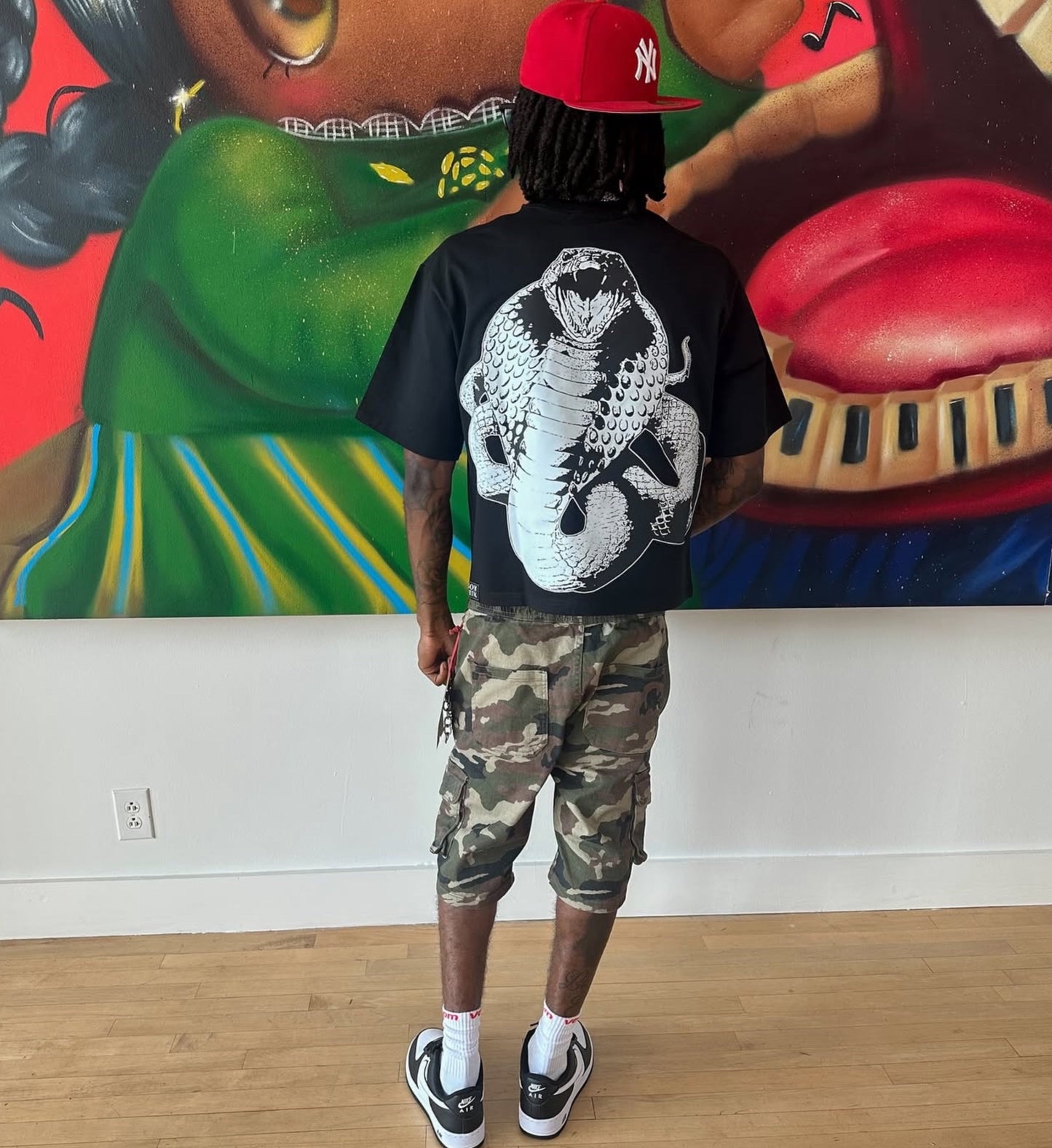 VENOM GRAPHIC TEE (BLACK)